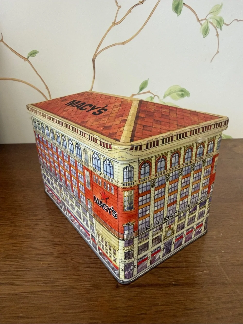 Vintage Macy's New York City Department Store Building Tin Box